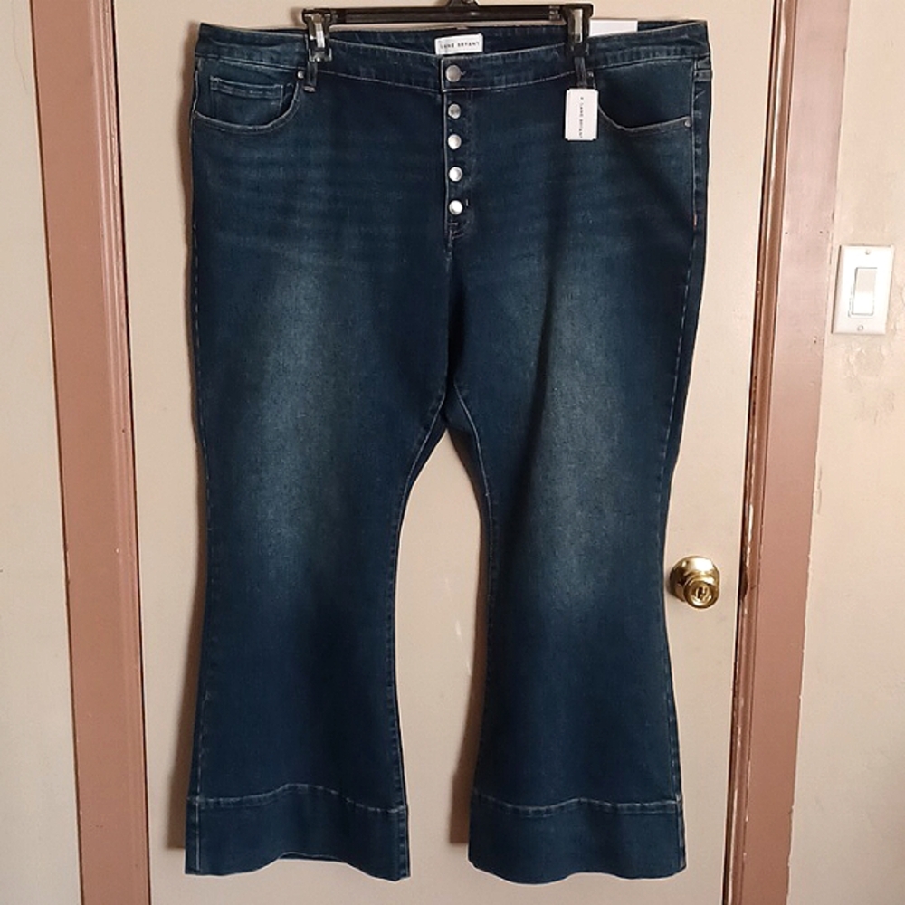 NWT Flared Jeans!